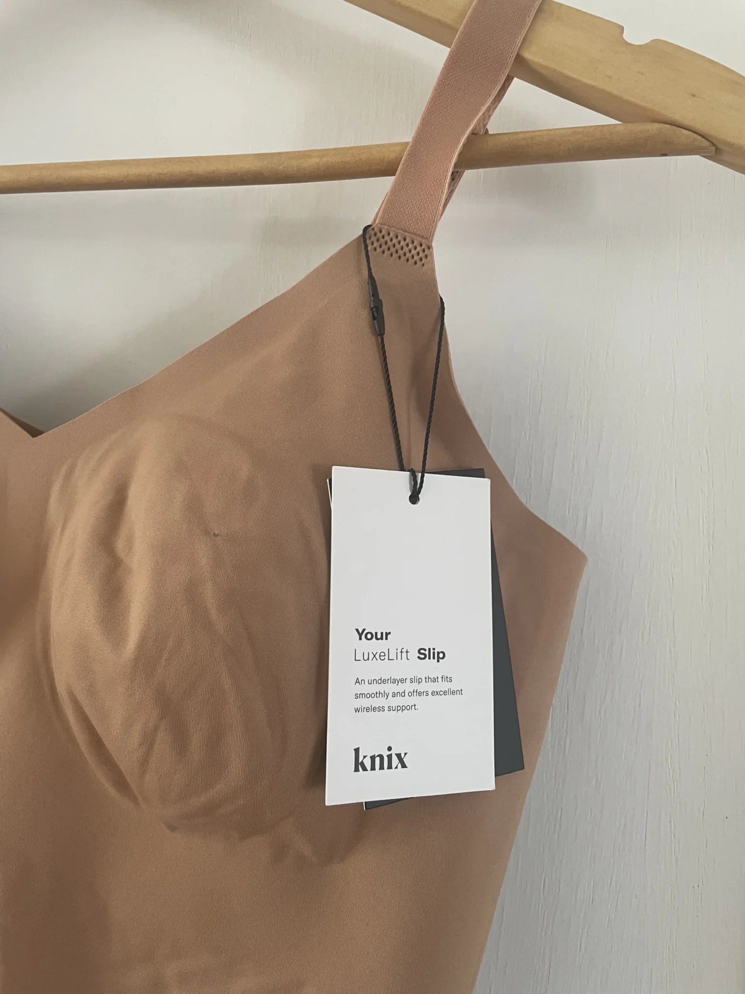 Featured image for Knix LuxeLift slip sous robe