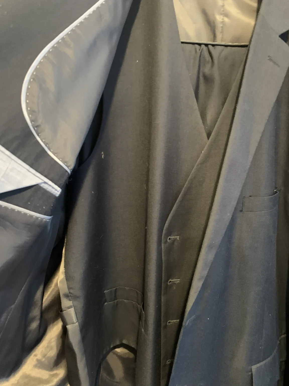 Image for Complet 3 pièces Alain Dupetit – Gris Charcoal Classique – 54R / 48W