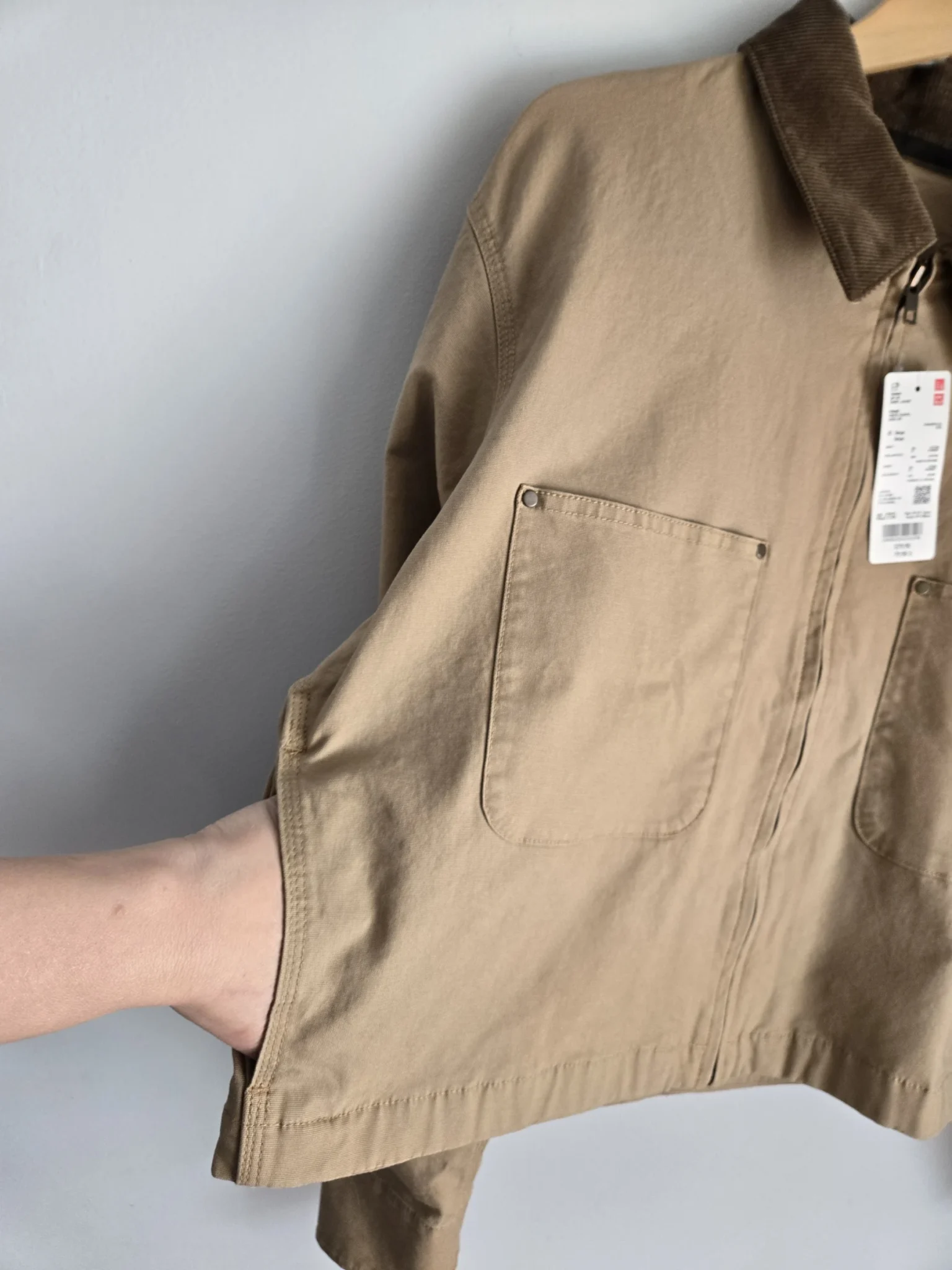 Image for New - Uniqlo short zip jacket