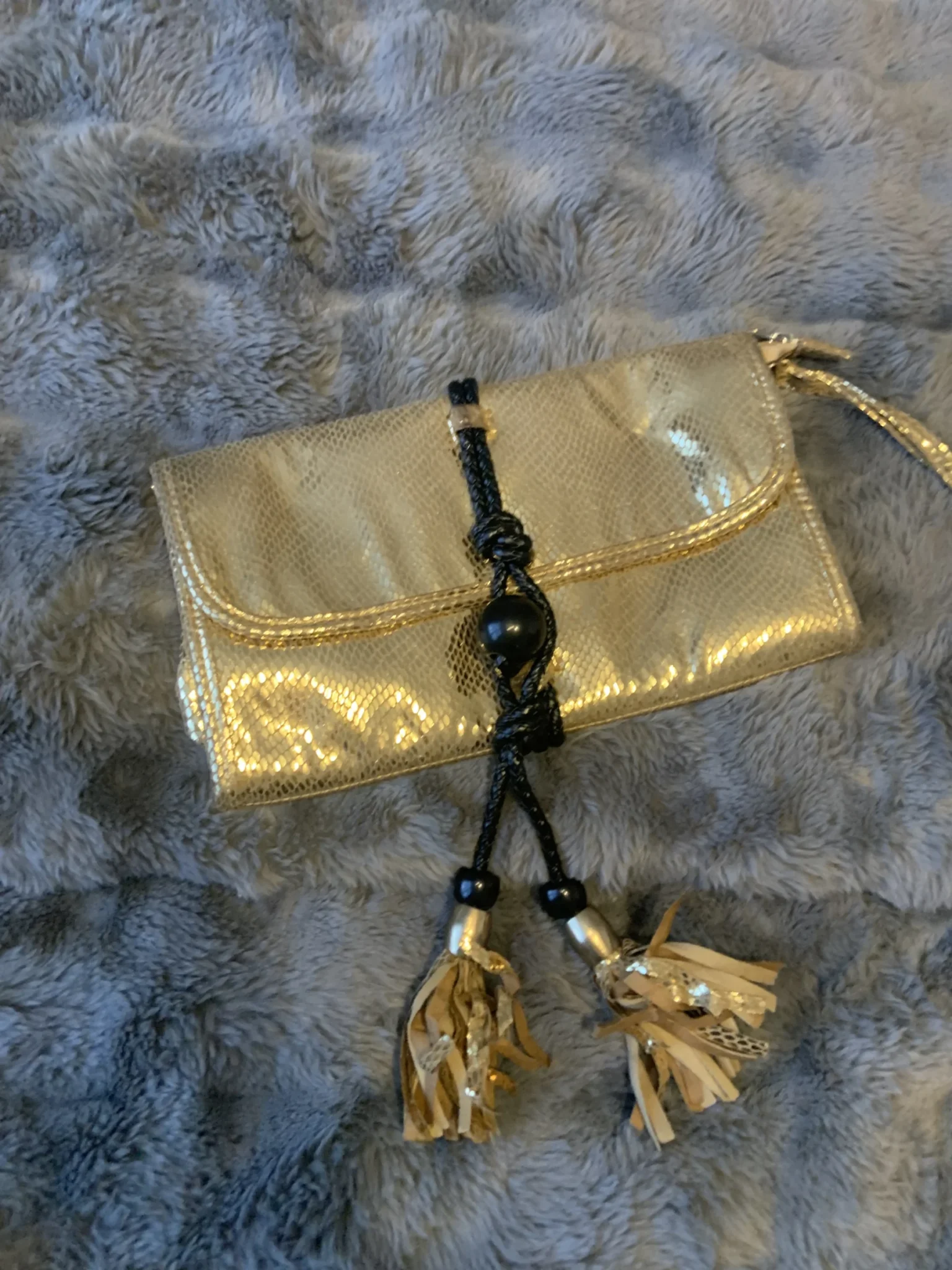 Featured image for Golden pouch