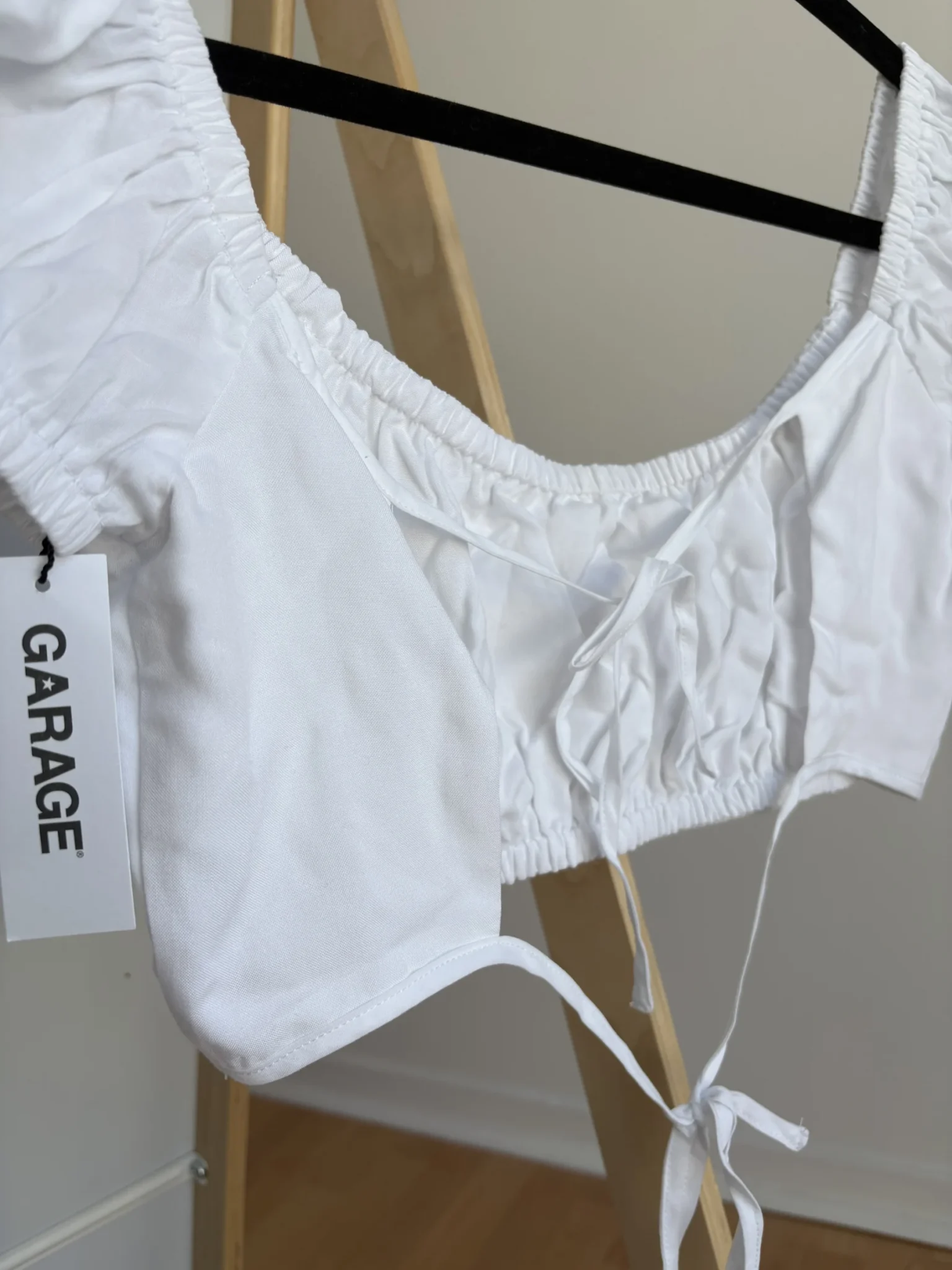 Image for Cropped top with open back