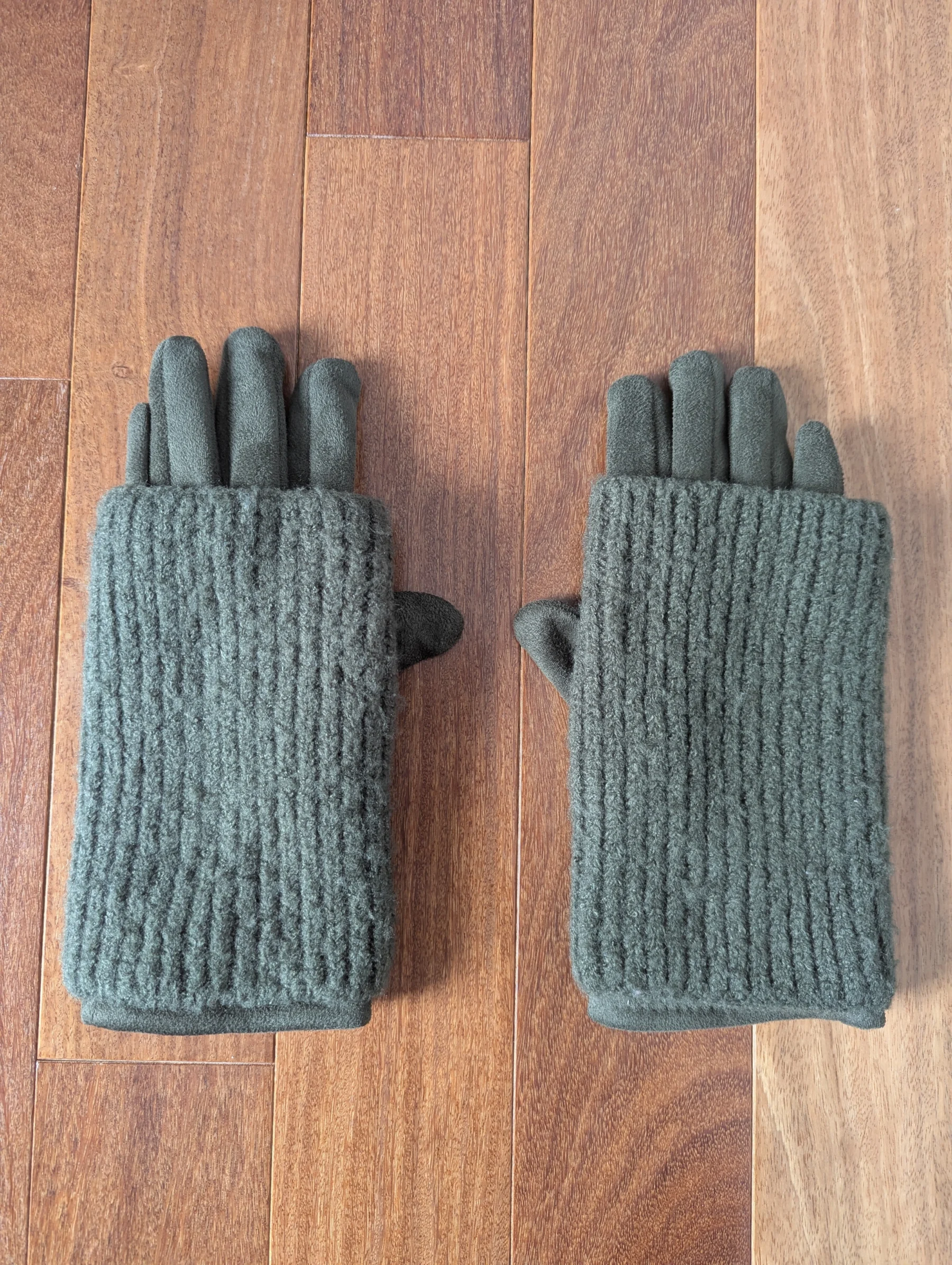 Gants en faux suède et tricot *Autre seconde main