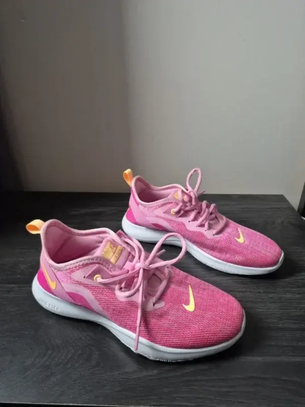 Image for Chaussures Nike pointure 6