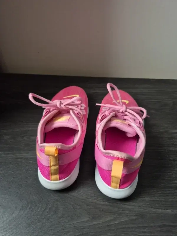 Image for Chaussures Nike pointure 6