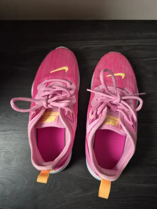 Image for Chaussures Nike pointure 6