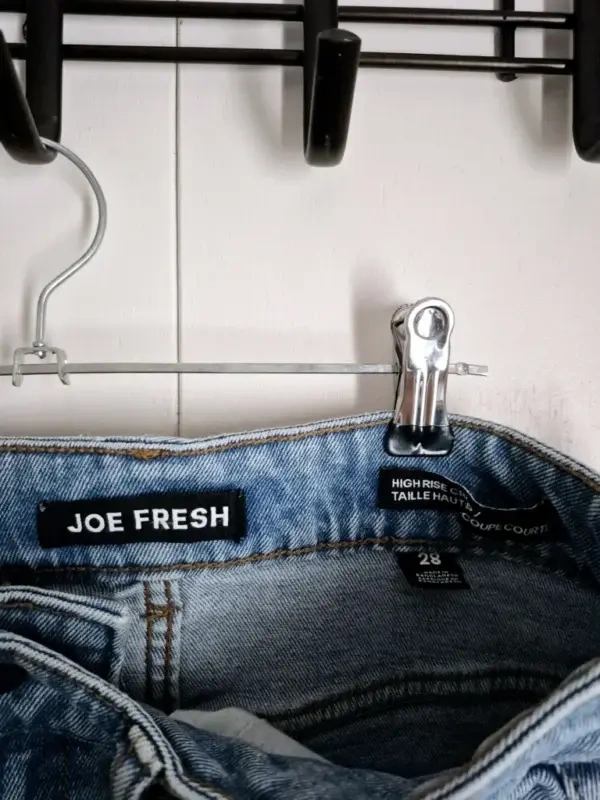 Image for Joe Fresh high waisted jeans size 28