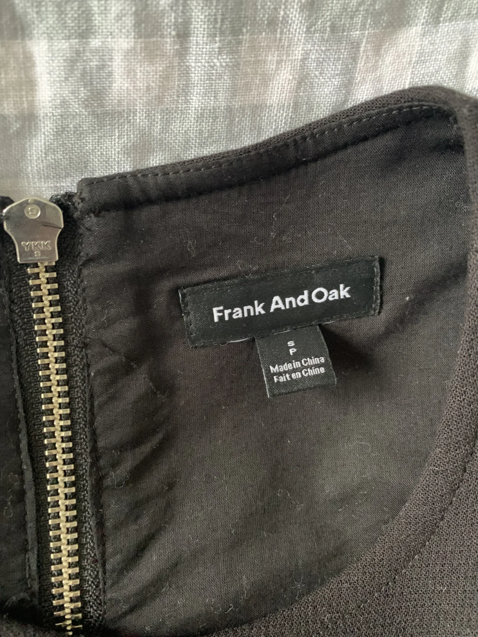 Image for Robe Frank and Oak
