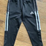 Featured thumbnail for Pantalon sport Adidas 4 ans
