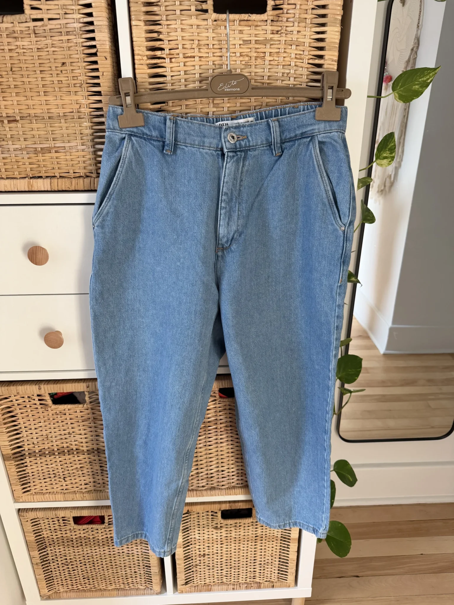 Featured image for Zara jeans