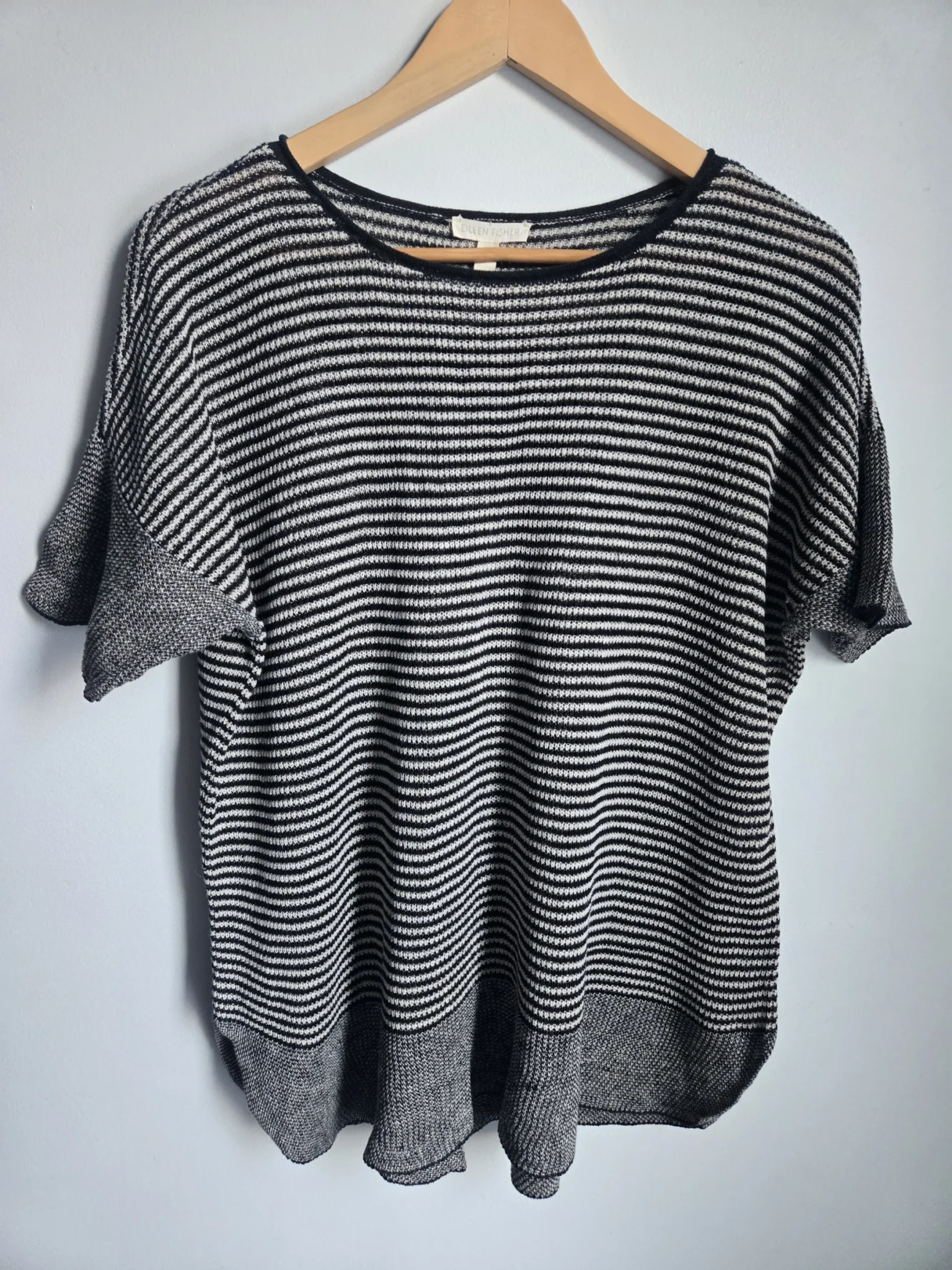 Featured image for Black and white top Eileen Fisher