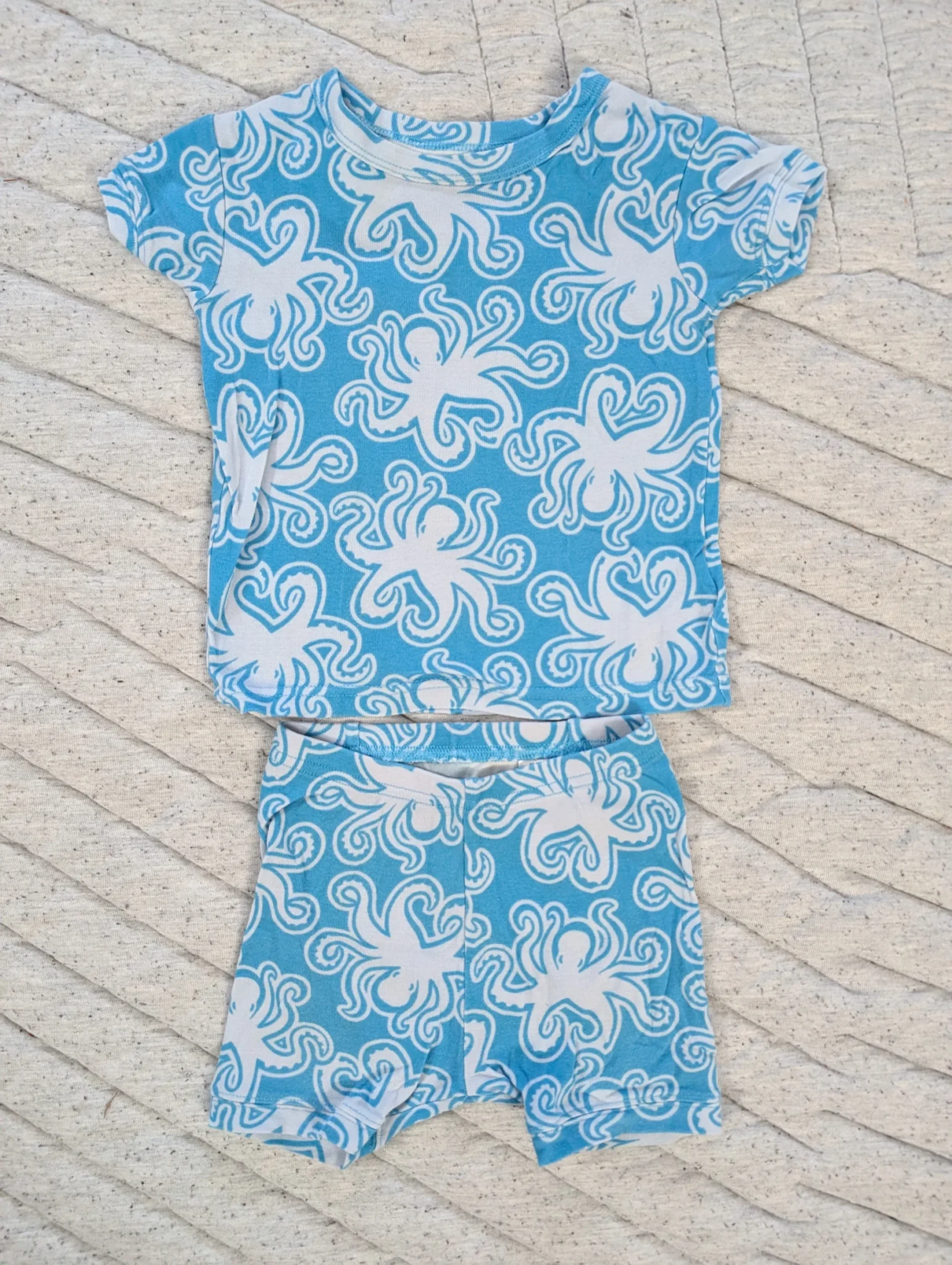Featured image for Pyjama 2 pièces 18-24 mois
