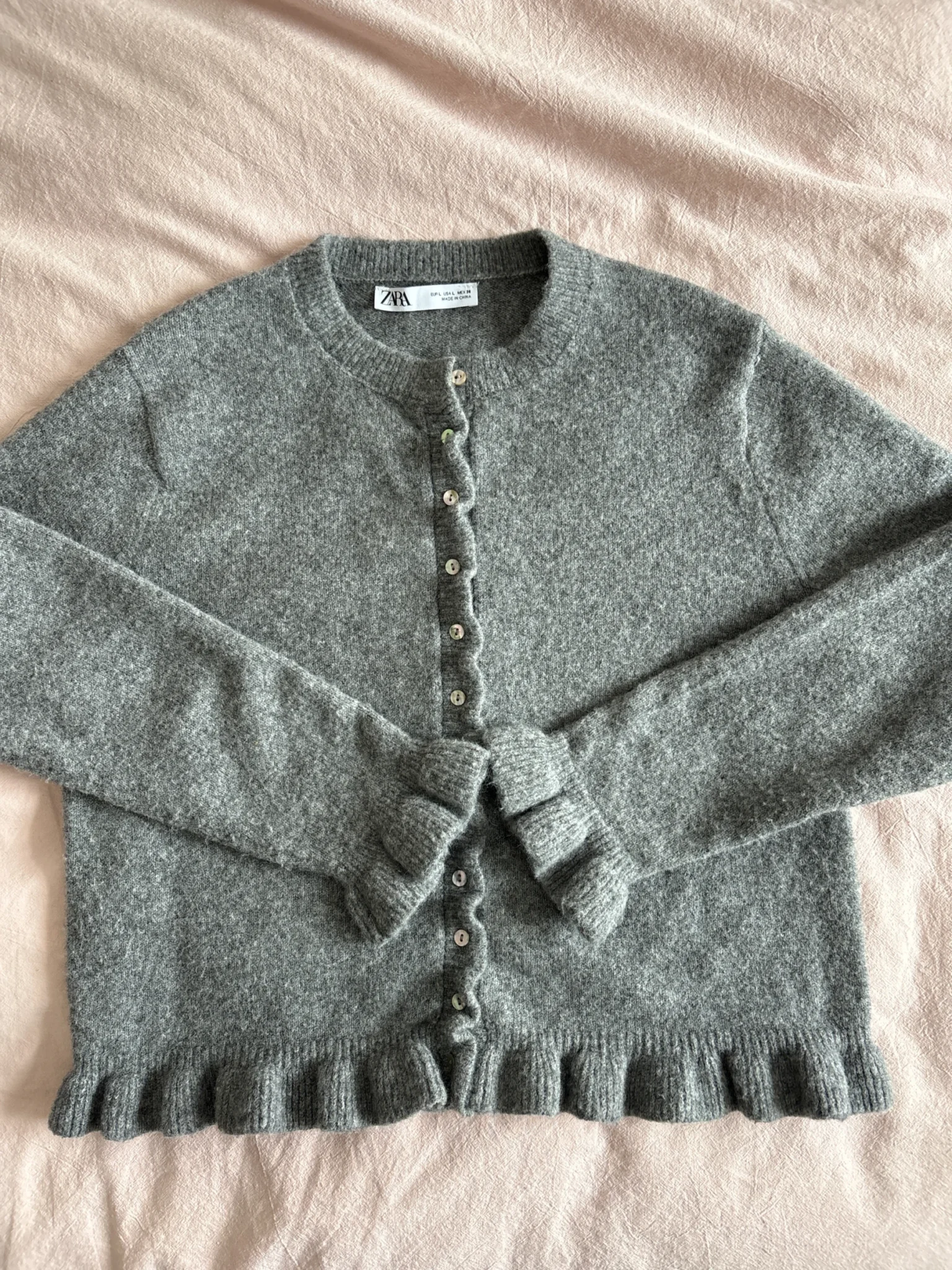 Image for Cardigan with ruffles