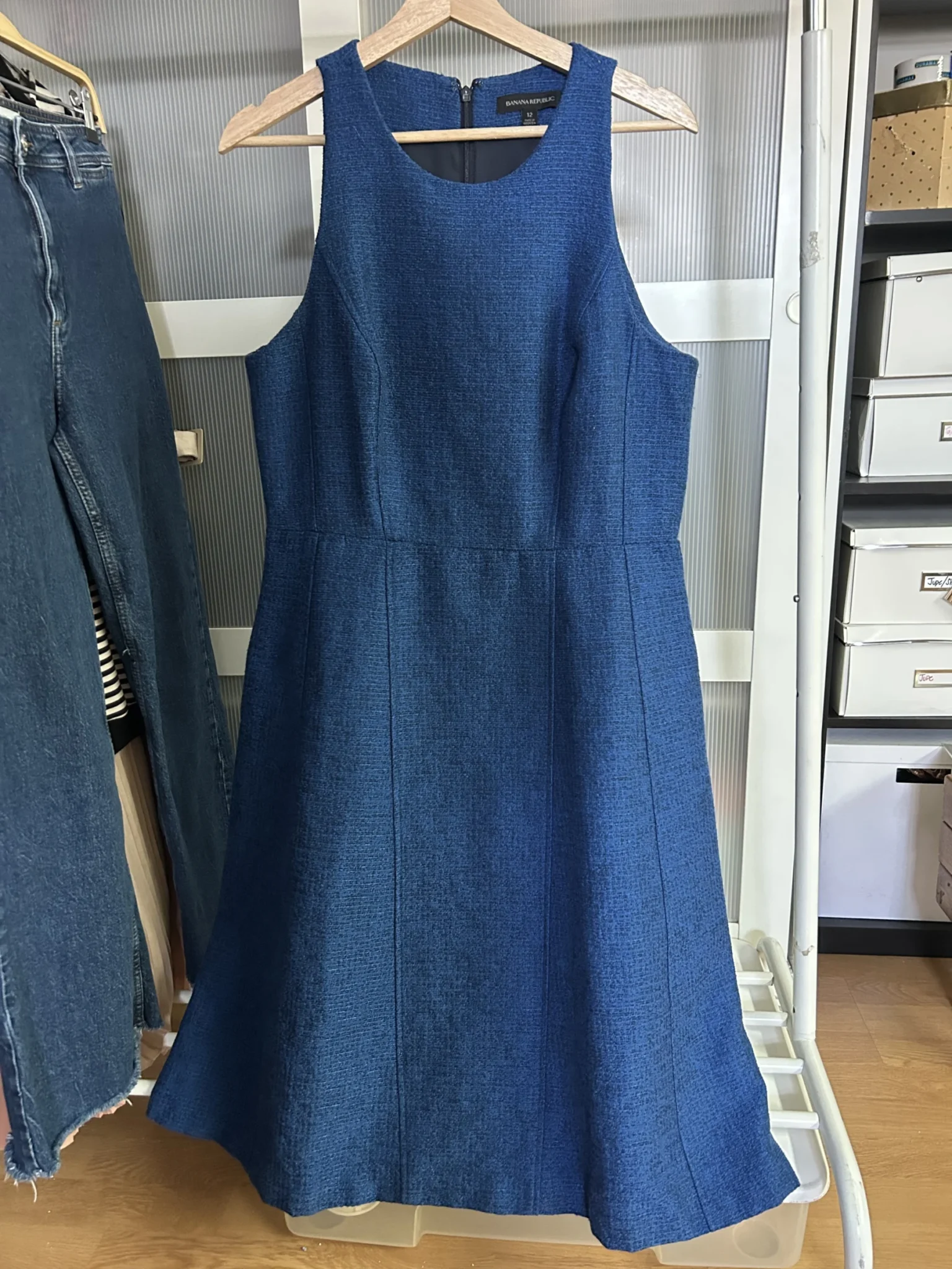 Featured image for Textured dress BANANA REPUBLIC SIZE 12