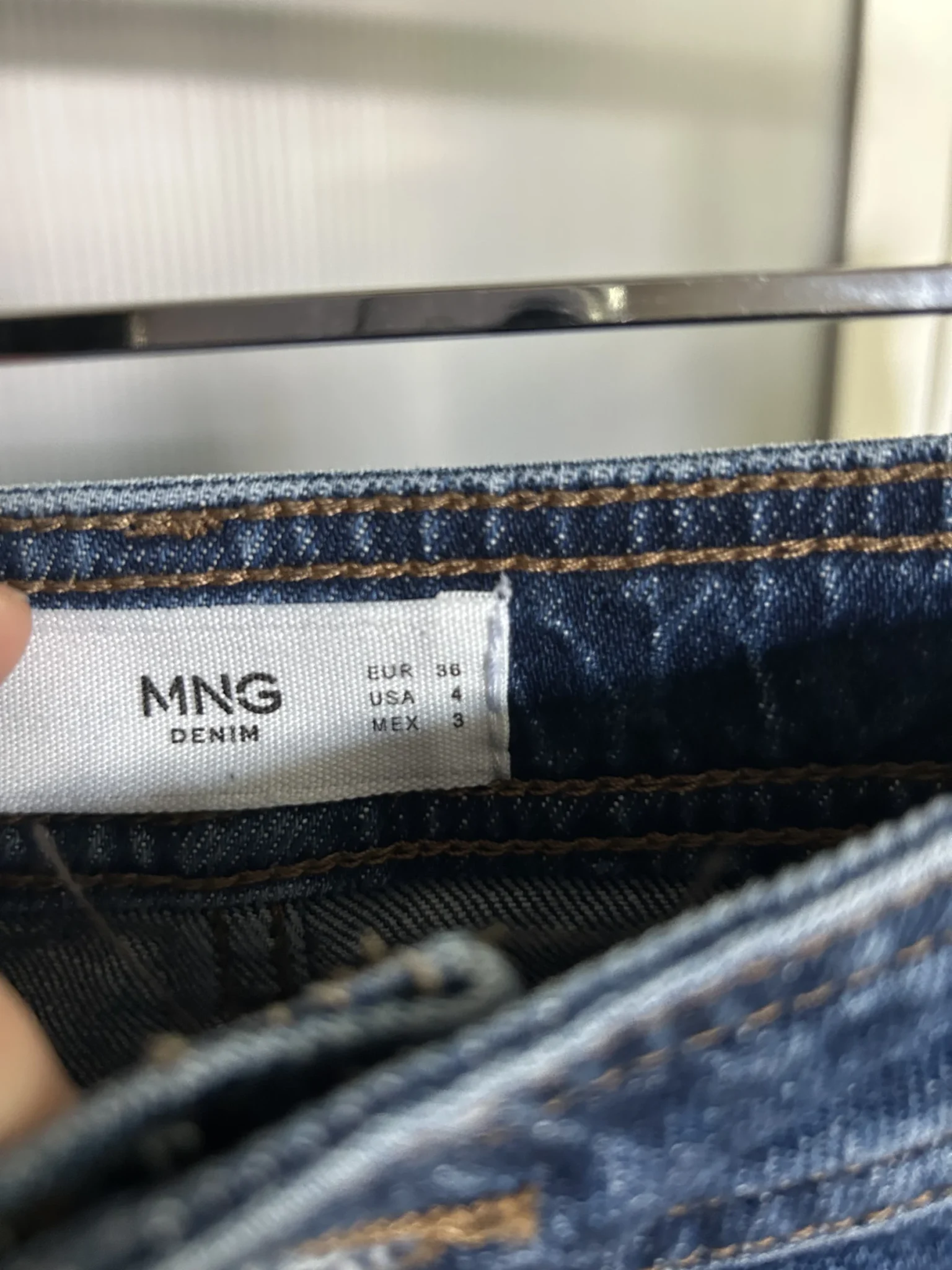 Image for MNG FLARED JEANS SIZE 4
