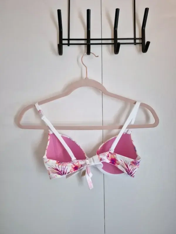 Image for Pink Victoria's Secret Bra 32B