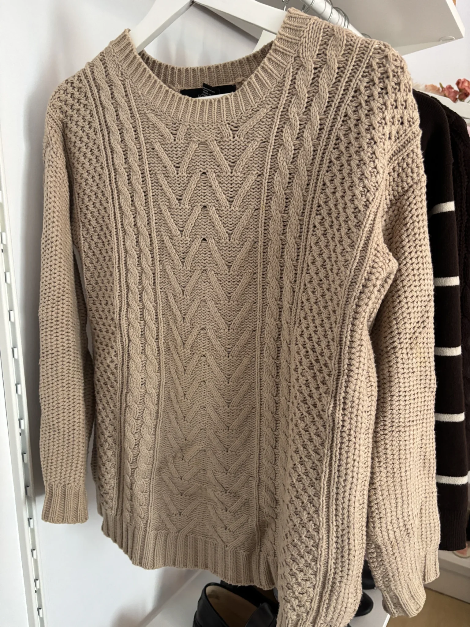 Featured image for Forever 21 knit jumper