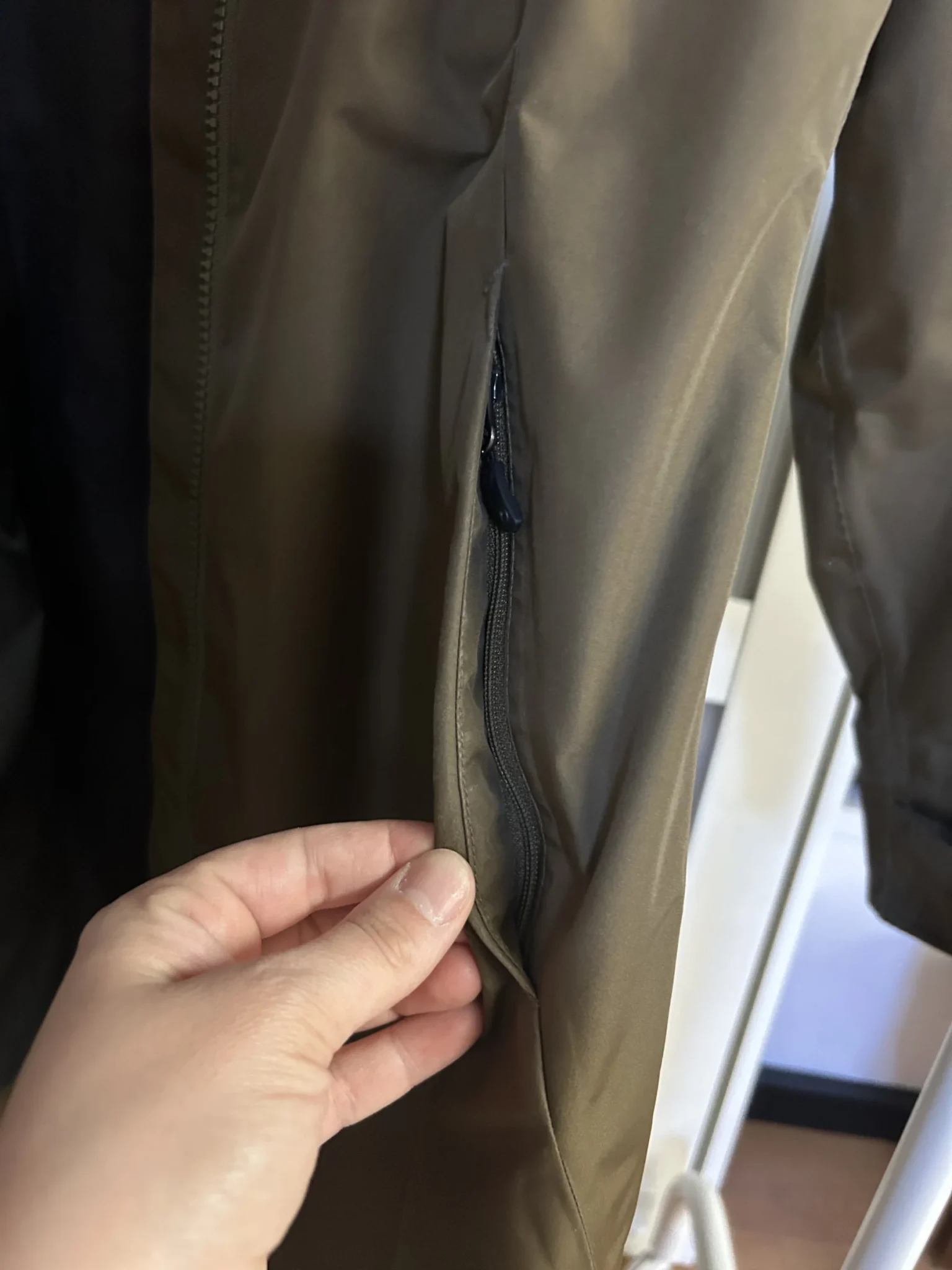 Image for IMPERMEABLE MARMOT SMALL