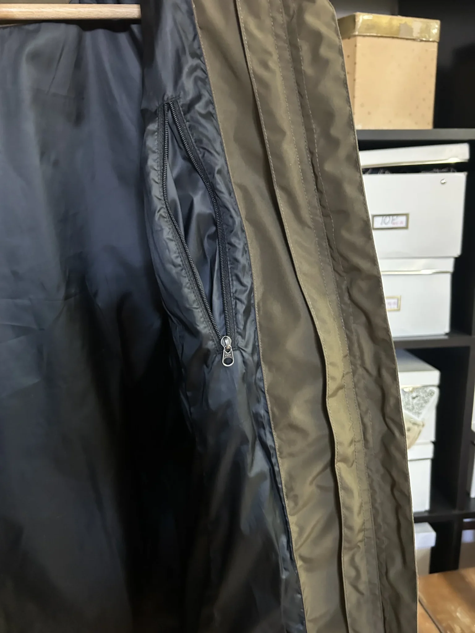 Image for IMPERMEABLE MARMOT SMALL