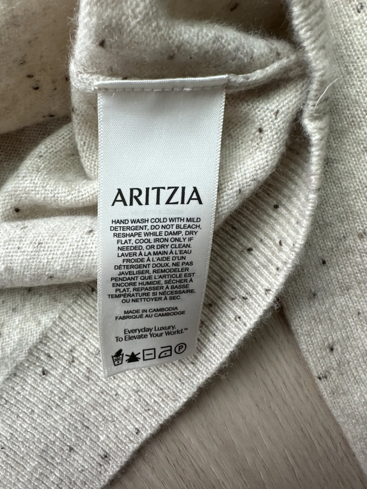 Image for Aritzia Cashmere Crew Sweater 2XS
