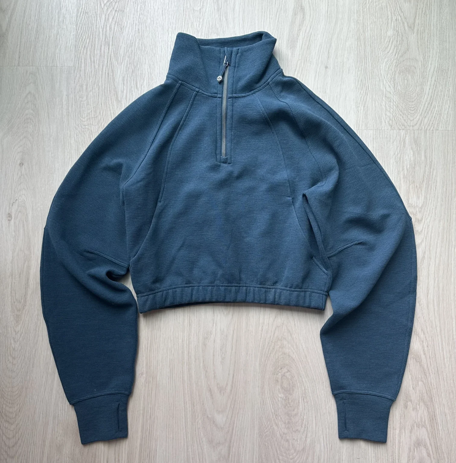 Featured image for Lululemon Scuba Cropped Funnel-Neck Half Zip XS