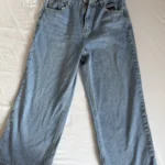 Featured thumbnail for Livom jeans