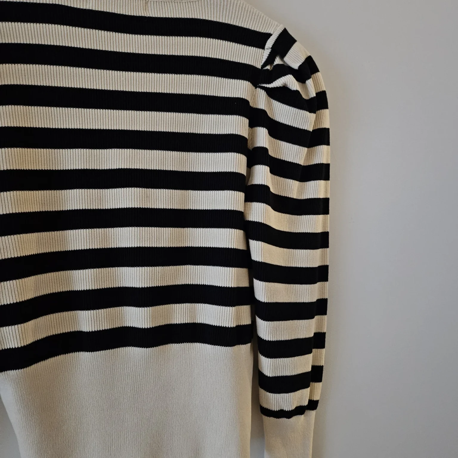 Image for Cardigan avec boutons dorés