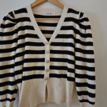 Thumbnail for Cardigan avec boutons dorés