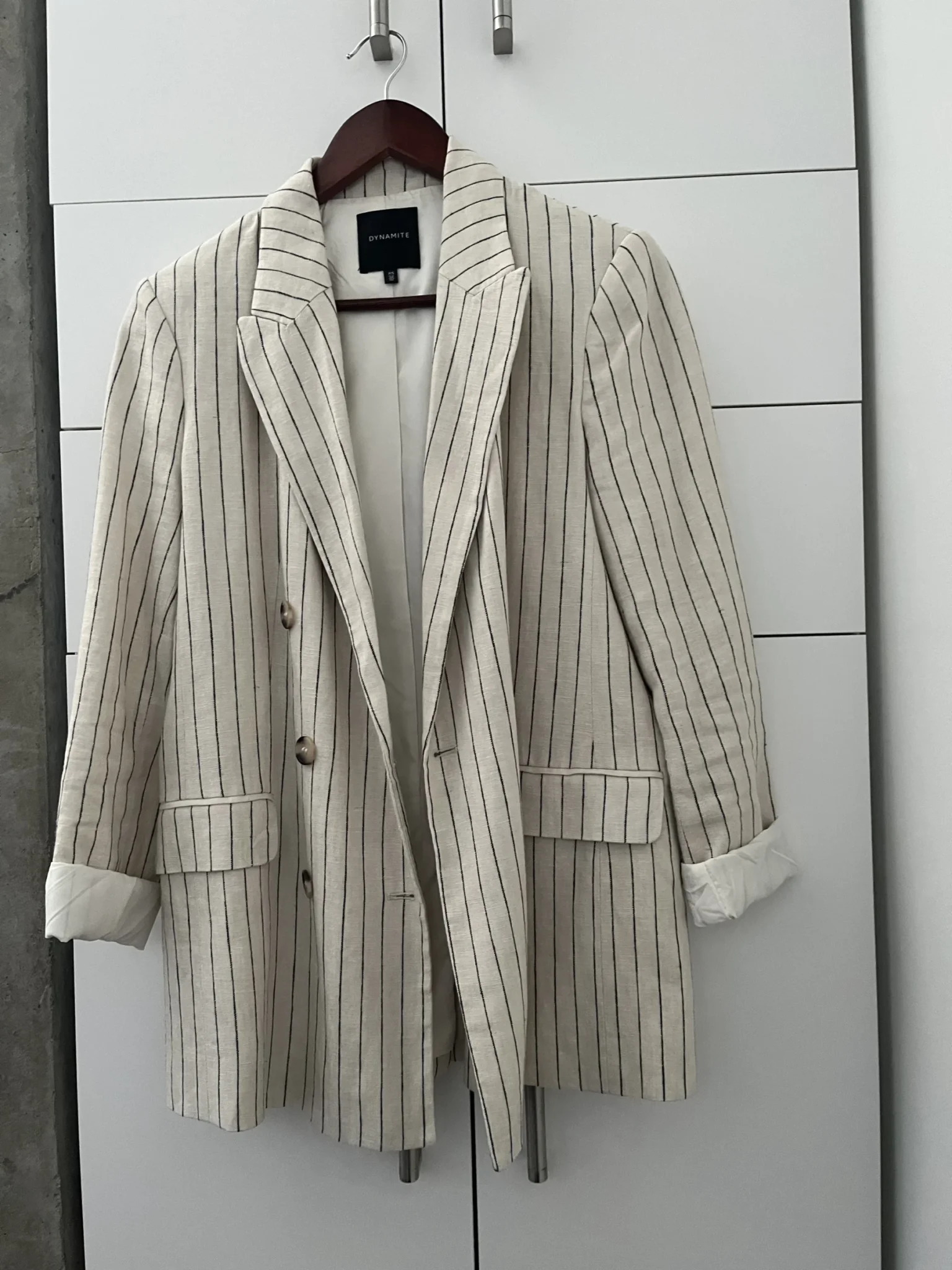 Featured image for Veston ligné coupe ample