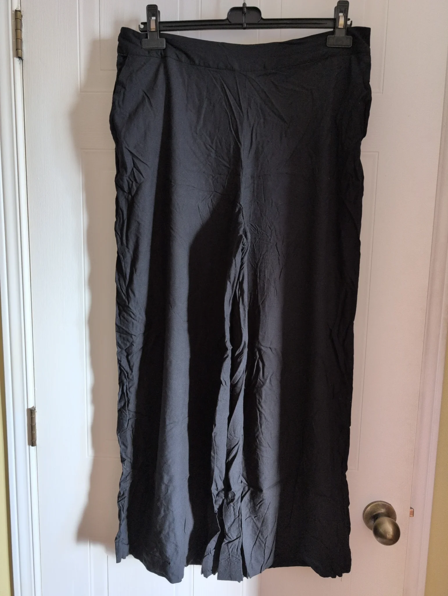 Featured image for Pantalon jambes larges