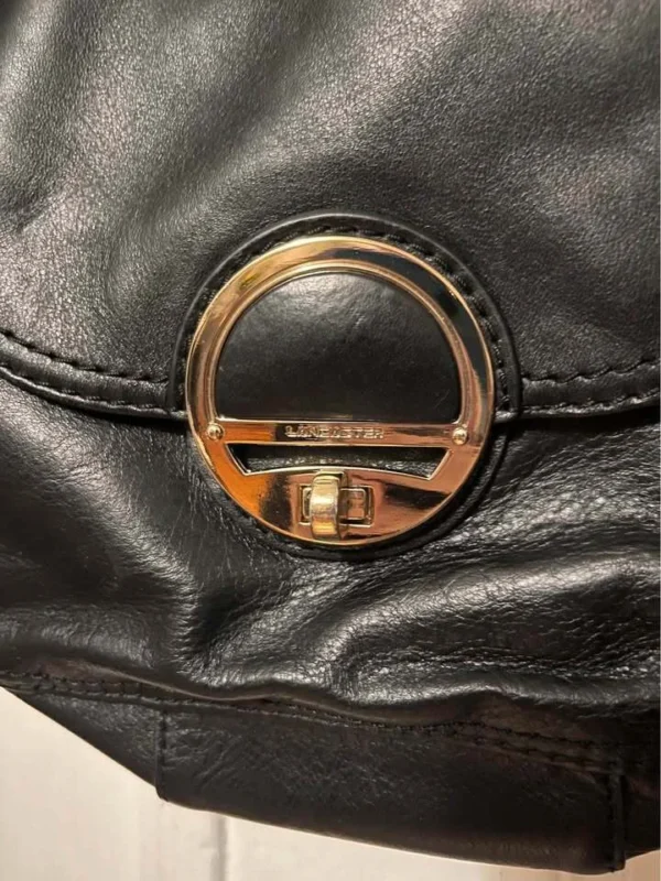 Image for Leather messenger bag Lancaster