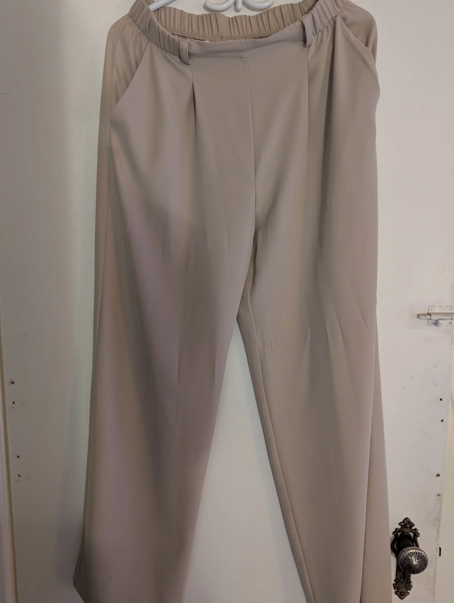 Featured image for Pantalon à pinces Mimz