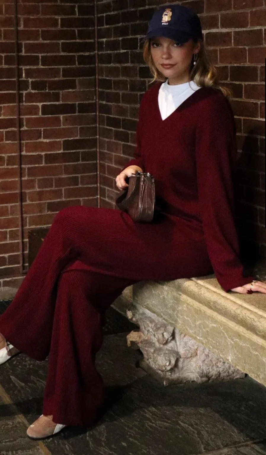 Image for Pull encolure en V - Tricot bourgogne