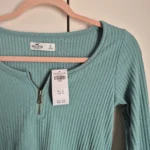 Thumbnail for Chandail Hollister Small neuf