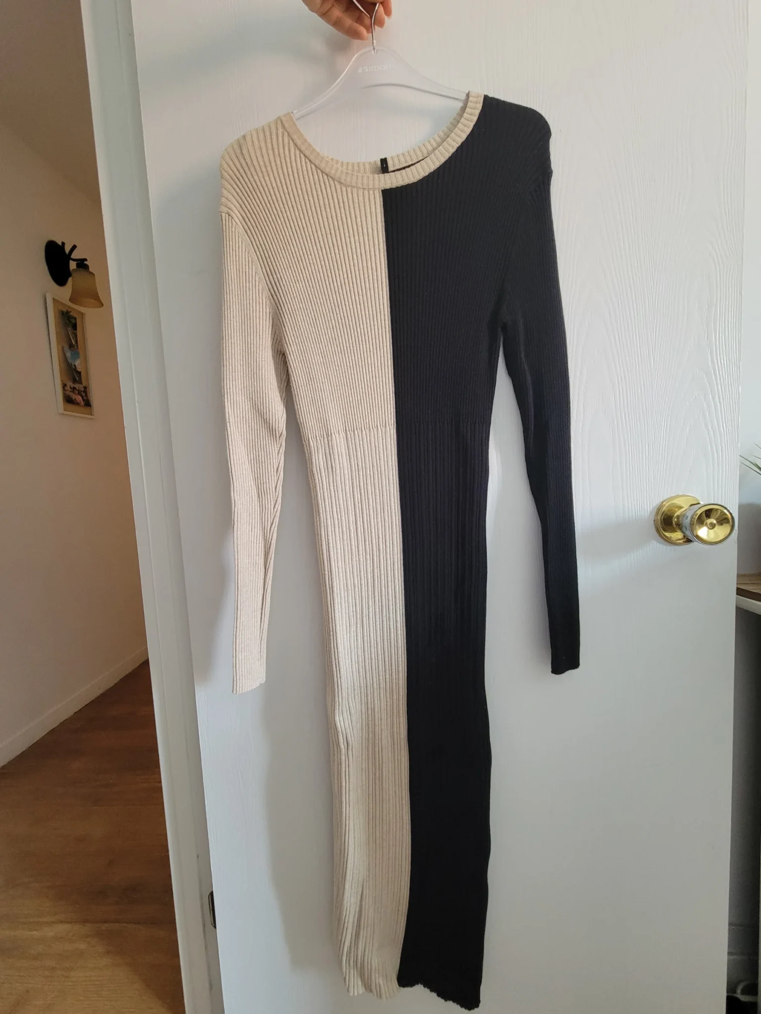 Featured image for Robe longue moullante