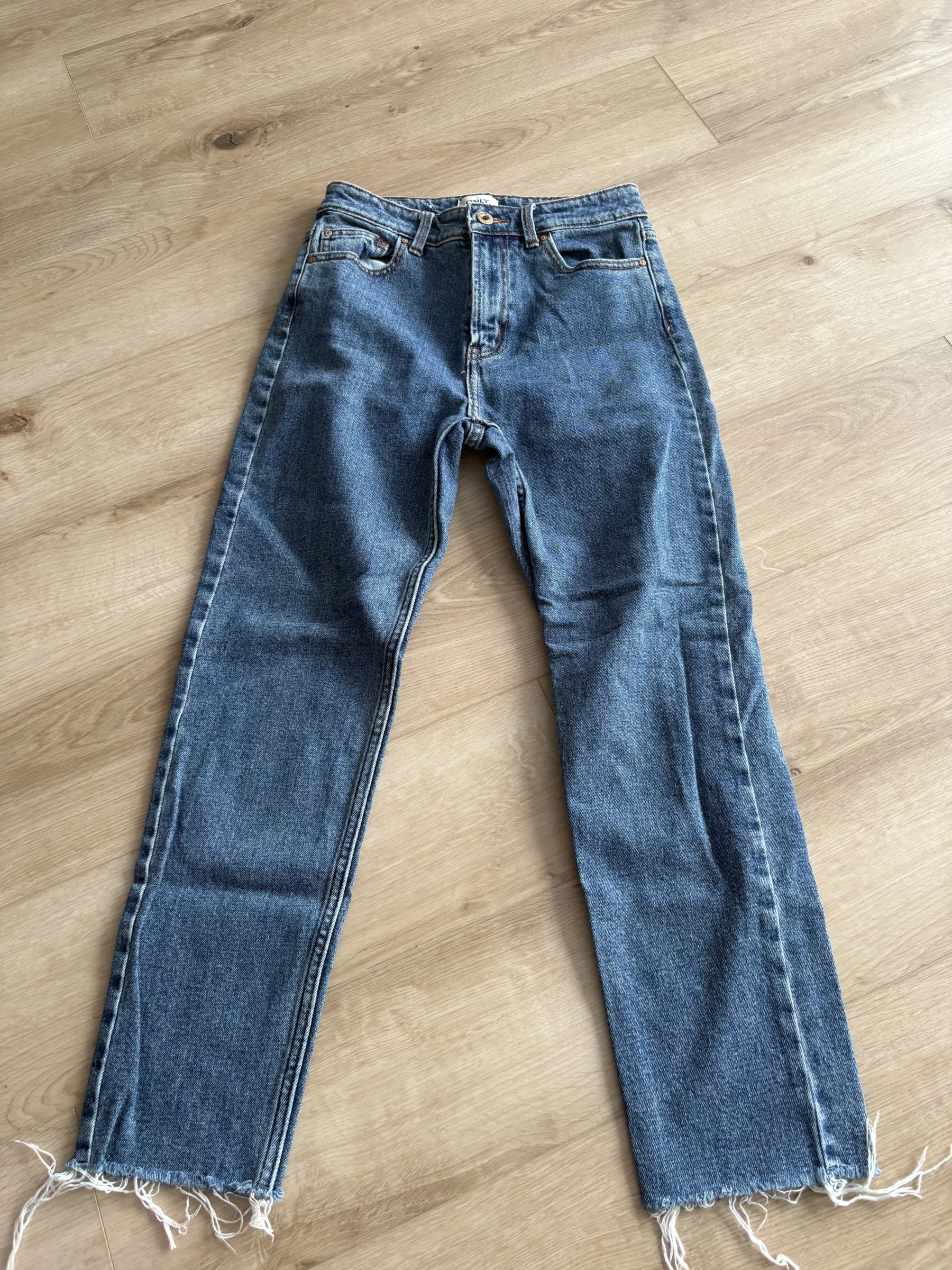 Jeans 26 pour femmes Only seconde main