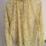 Thumbnail for Blouse bouffante semi-transparente