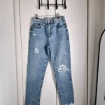 Featured thumbnail for Mom jeans Garage taille haute grandeur 05 / 27