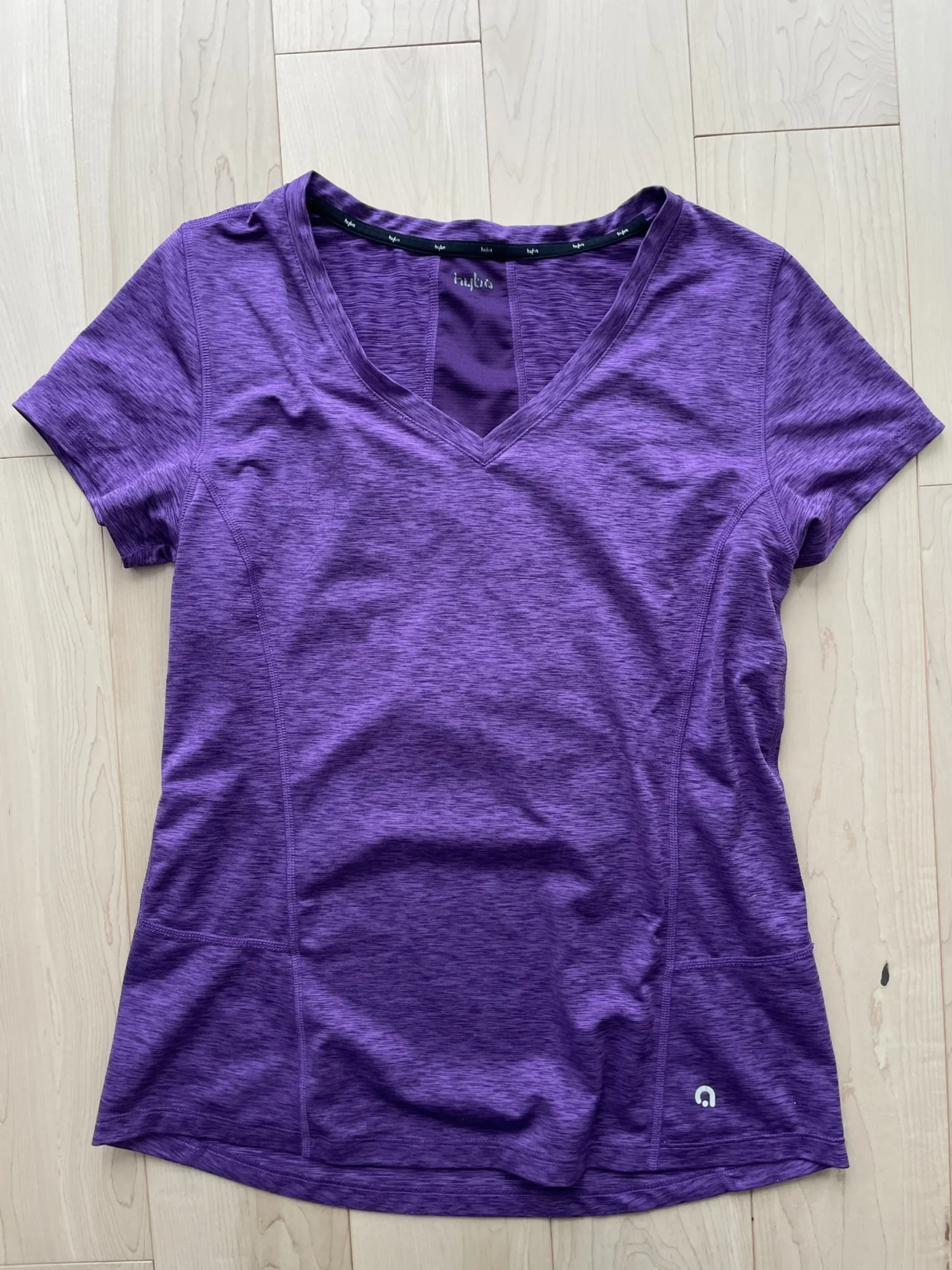 Featured image for T-shirt Hyba