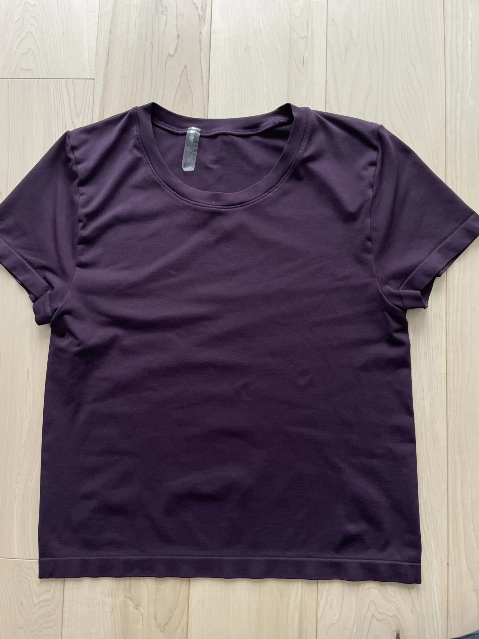 Featured image for Seamless aritzia T-shirt