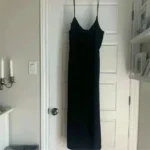 Featured thumbnail for Robe longue noire MANGO avec bretelle spaghetti "Slip Dress" - Large