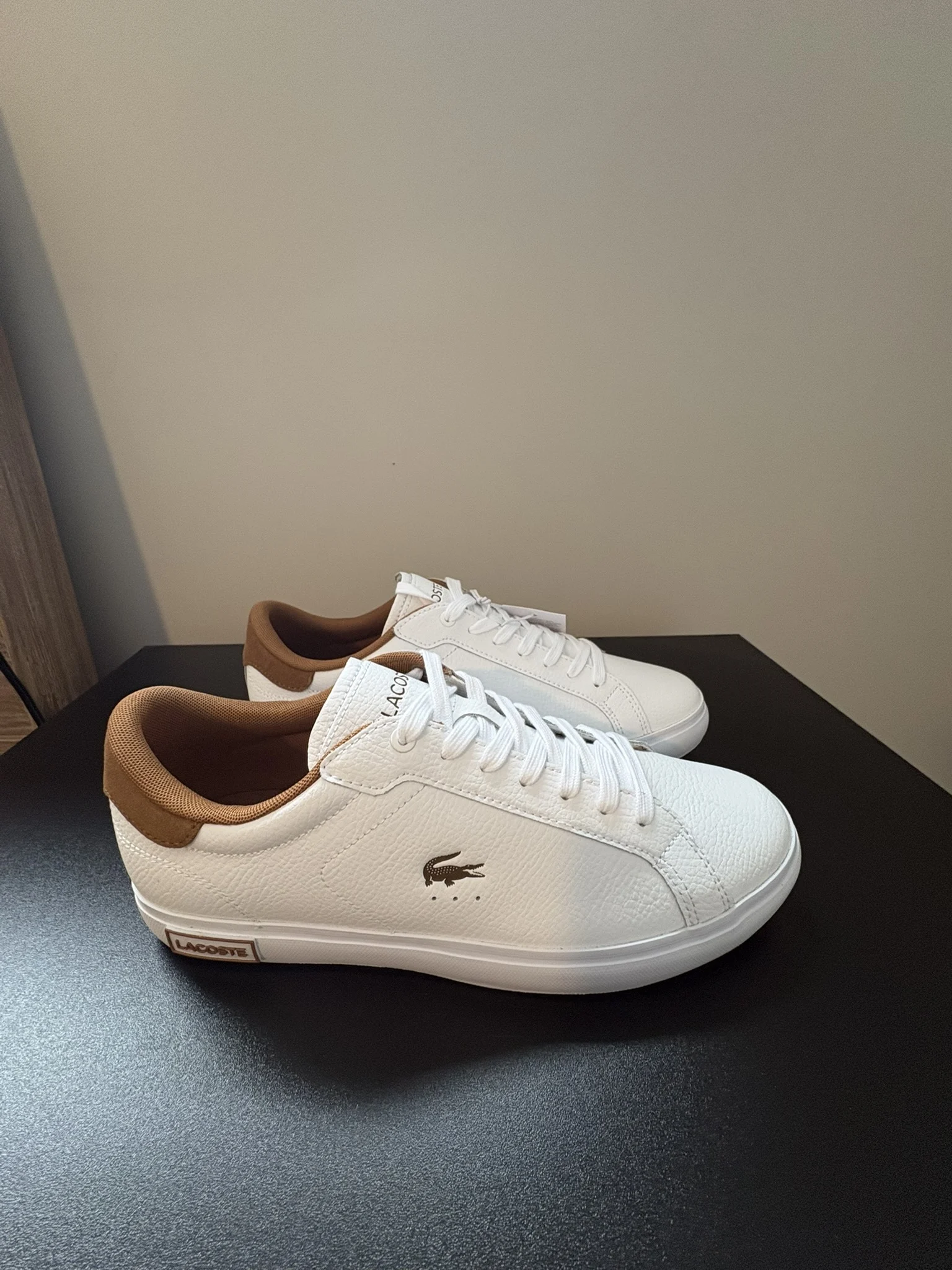 Espadrilles Lacoste blanches et beiges Lacoste seconde main