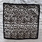 Thumbnail for Foulard imprimé léopard