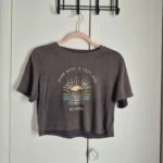 Featured thumbnail for Billabong T shirt Small
