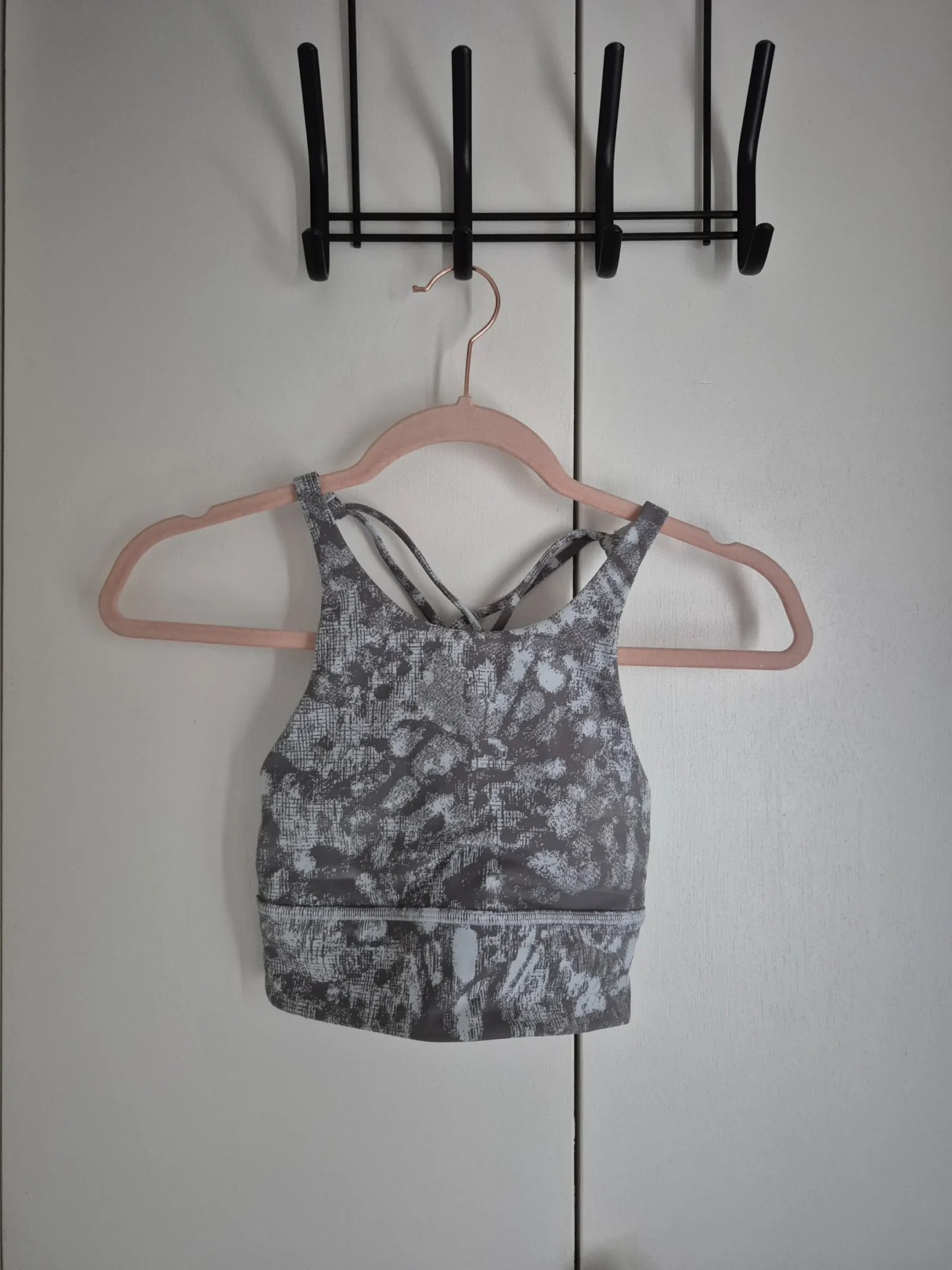 Featured image for Haut Lululemon gris grandeur 4
