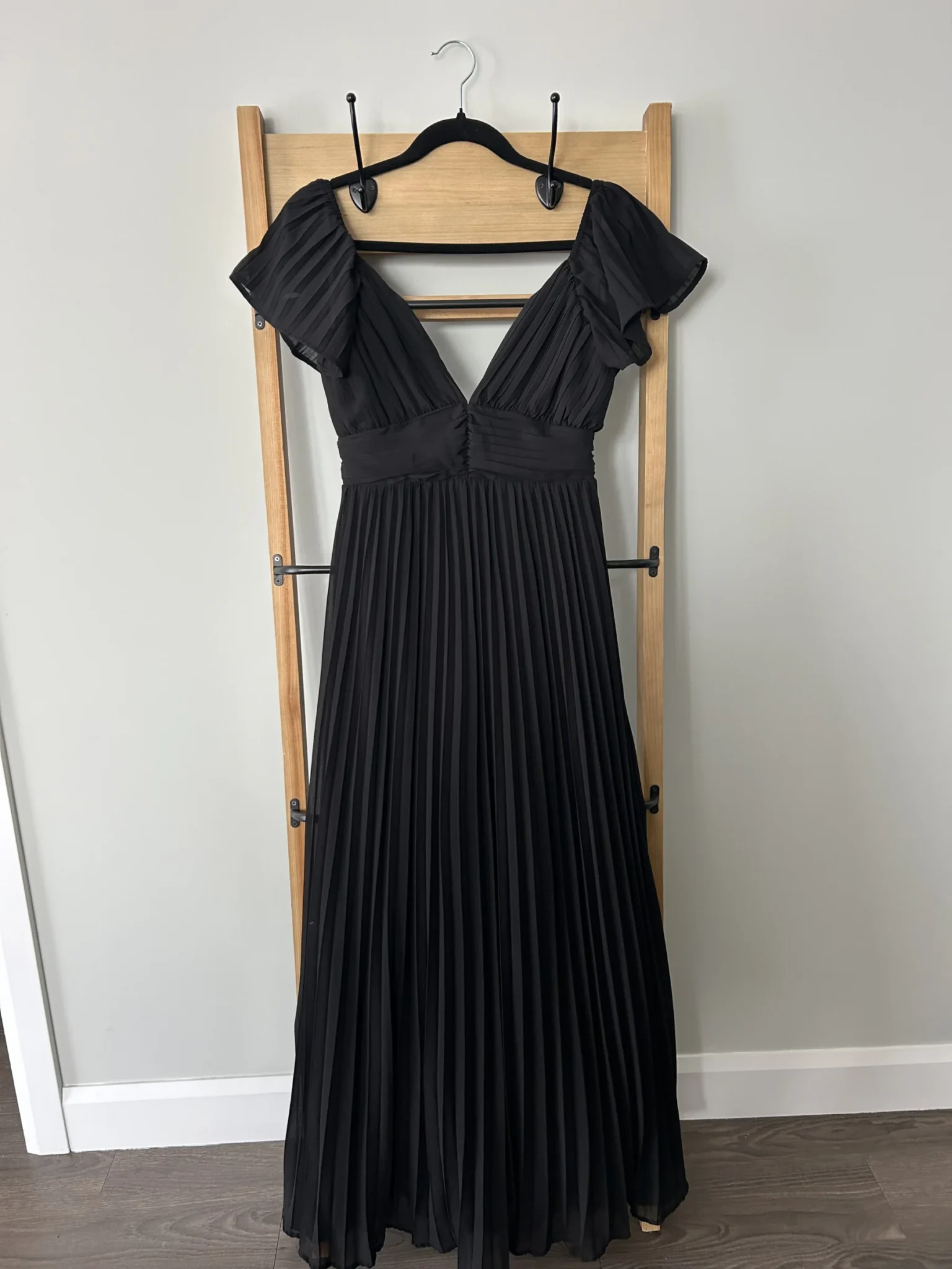 Featured image for Robe longue noire boutique Lulus
