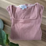 Featured thumbnail for Chandail manches longues Dailystory