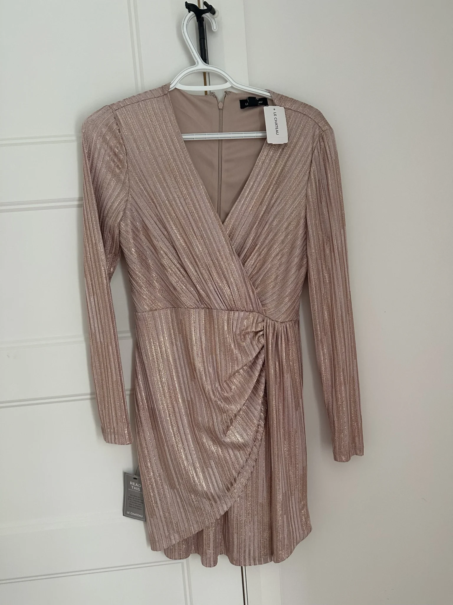 Featured image for Robe rose gold