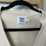 Thumbnail for Cardigan beige avec poches