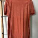 Featured thumbnail for Robe manches courtes orange brûlé