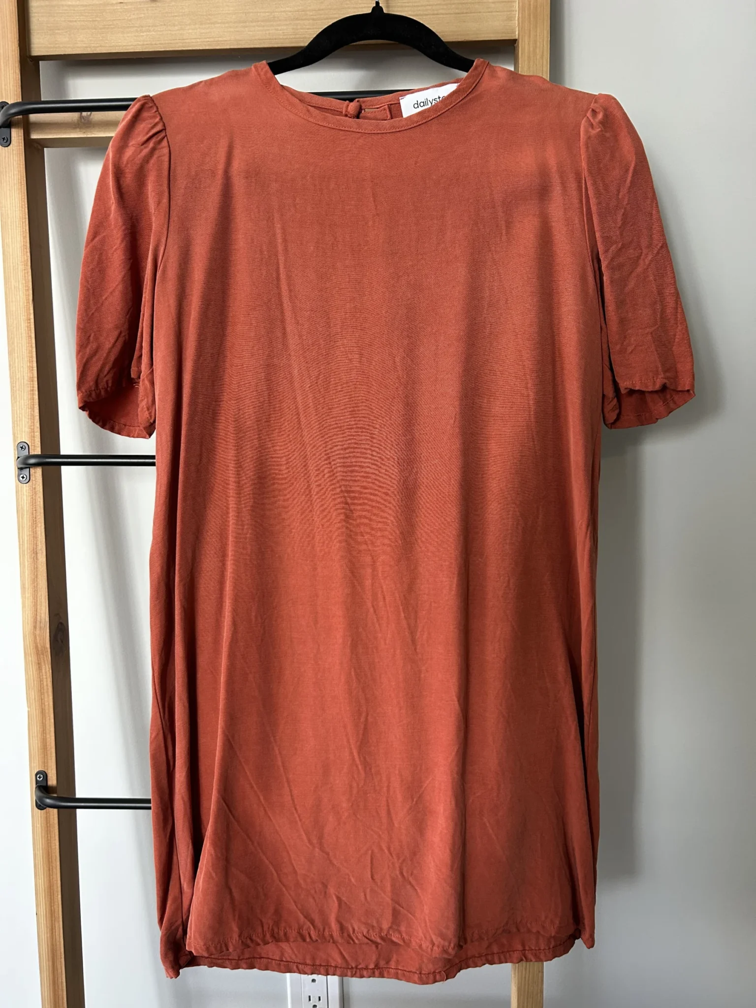 Featured image for Robe manches courtes orange brûlé